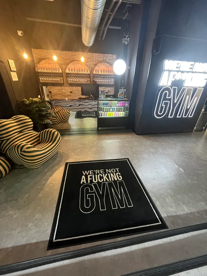 Action Black - Ventas — boxeo-studio en Madrid — 5