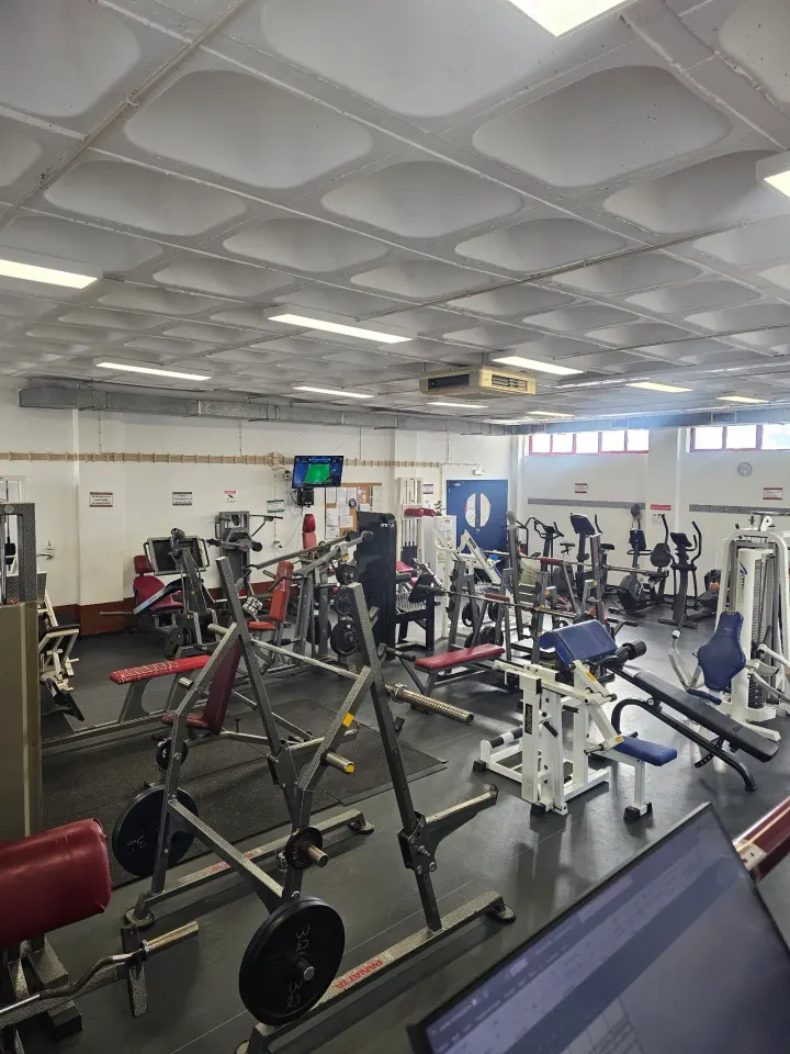 X-Gym-Ginásio de Musculação e CardioFitness — Ginásio em Grândola e Santa Margarida da Serra, Grândola