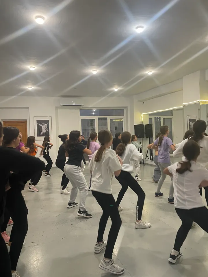 Escuela de Danza Maria Teresa Gomez — baile-studio en Hellín — 2