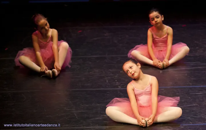 Scuola Di Danza "Istituto Italiano Arte E Danza®" — danza-studio a Roma — 3