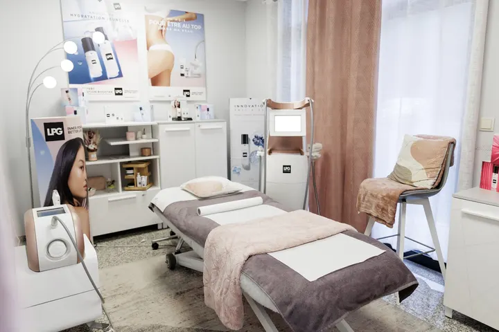 Cryofast  Thonon les bains — récupération-studio aux Rouges, Publier — 2
