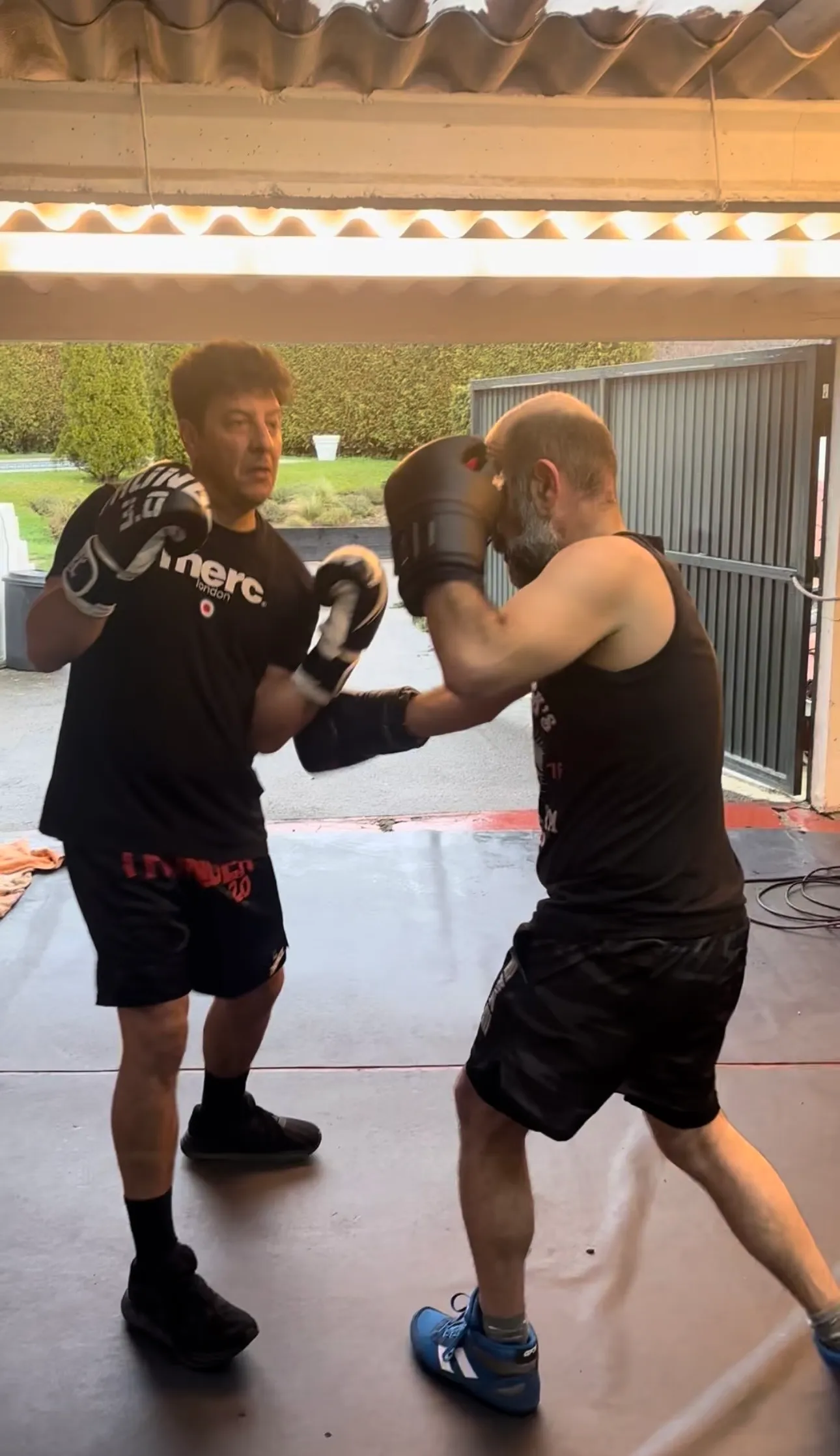 Clases Personales de Boxeo a domicilio en Vigo, Nigrán y Baiona — artes marciales-studio en Santiago de Vigo, Vigo — 2