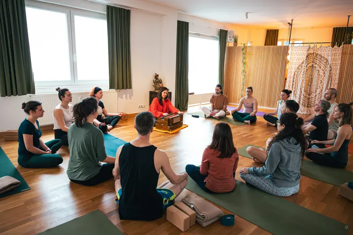 Mother Earth Yoga — Yoga in Weststadt, Heidelberg