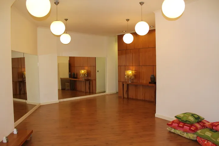 sidhartayoga — yoga-studio en Elche — 2