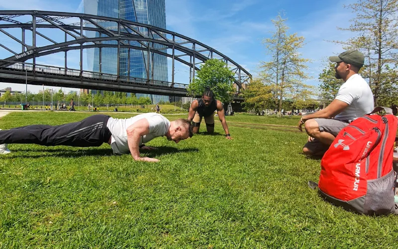Essential Fitness — träningsstudio i Frankfurt am Main — 2