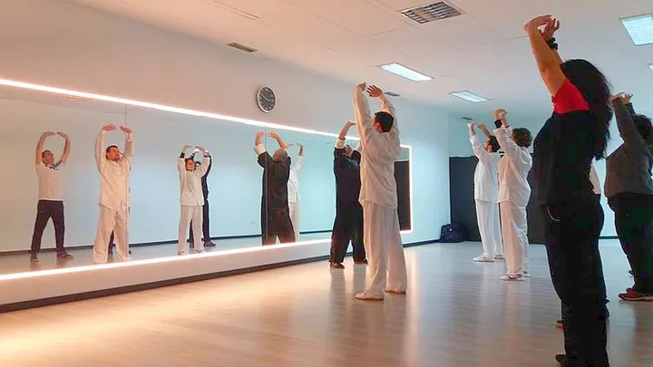 Paso a Paso- Fight & Dance — baile-studio en A Coruña — 3