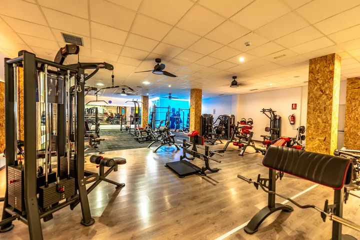 Fivo Gimnasio 24 horas — Estudio de fitness en Cendro, Telde