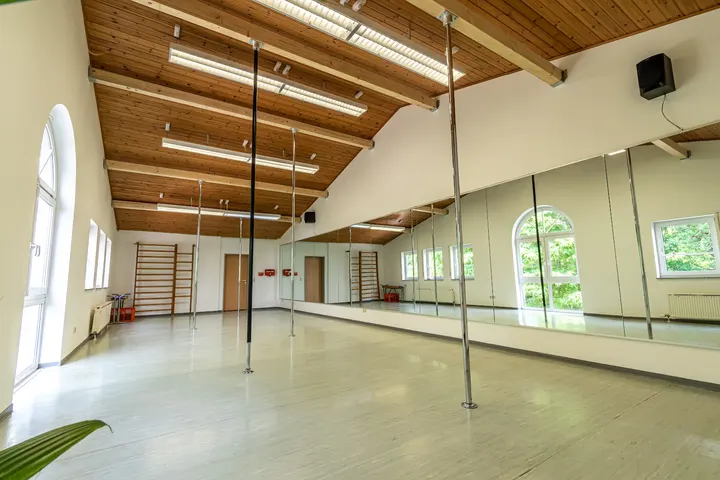Pole Passion Koblenz — Pole Fitness in Arzheim, Koblenz