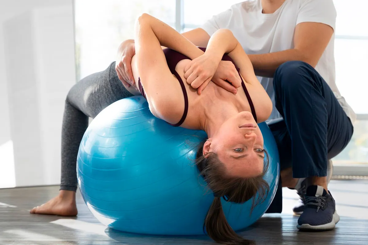 Atisha Servicios Sanitarios Terapias Naturales Y Clases De Yoga — yoga-studio i Triana Casco Antiguo, Sevilla — bild 3