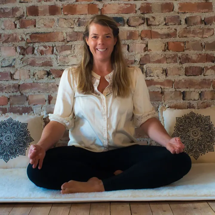 Friskvårdsyoga — yoga-studio i Stenkullen, Göteborg — 2