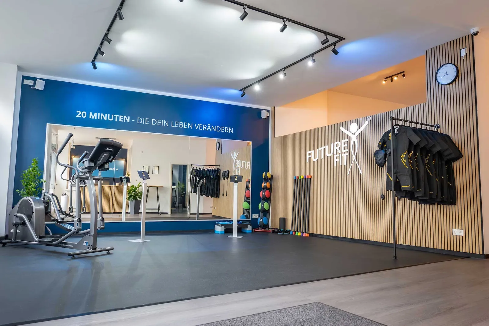 EMS-Training FUTURE FIT Schönhauser Allee — hiit-studio in Prenzlauer Berg, Berlin — 3
