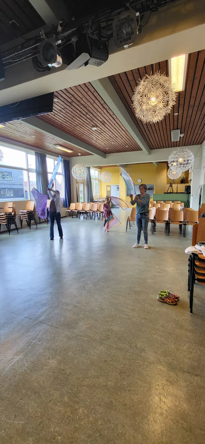 Glowing Worship — dans-studio in Wormerveer — 3