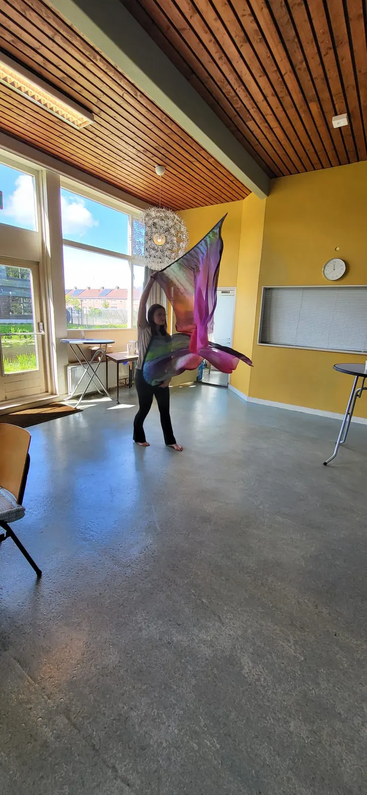Glowing Worship — dans-studio in Wormerveer — 4