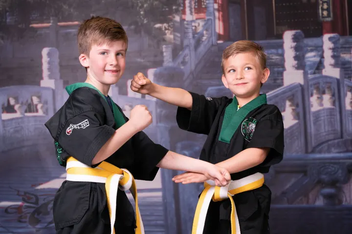 Kinder Kampfsport München Schinhammer (Kinder Karate München) — kampfsport-studio in Unterhaching, München — 2