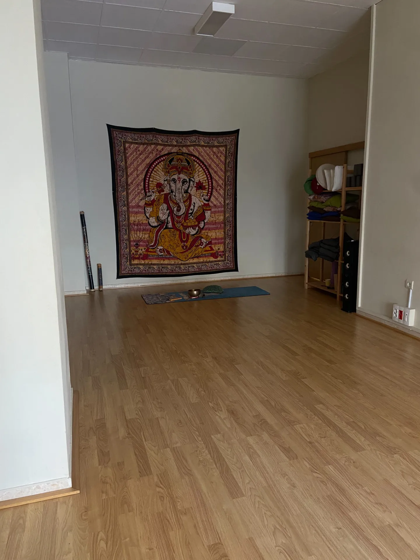 Monzen Yoga — yoga-studio i Terrassa — bild 6