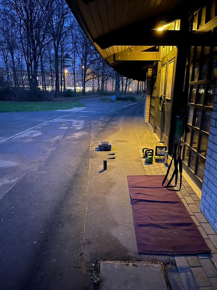 OUTSIDE WORKOUT - BONN BEUEL || Echtes Training an der frischen Luft. — fitnessstudio in Bonn-Beuel, Bonn — 3