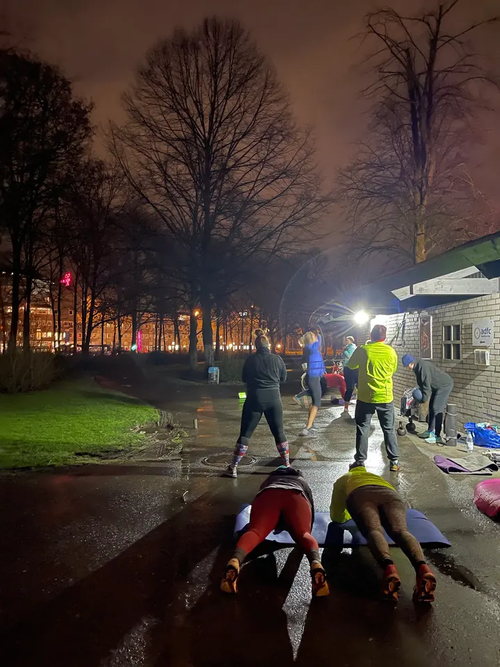 OUTSIDE WORKOUT - BONN BEUEL || Echtes Training an der frischen Luft. — Fitnessstudio in Bonn-Beuel, Bonn