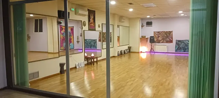 Esencias Zahraa Escuela De Baile En Albacete — baile-studio en Albacete — 5