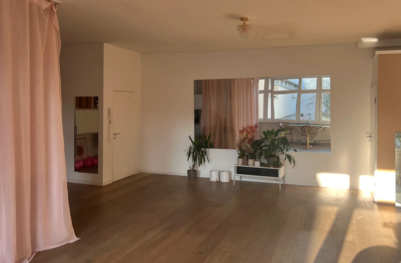 Jolene B. @ Clarity Berlin — yoga-studio i Berlin — 2
