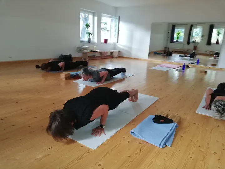 YogaWege Brandenburg an der Havel — yoga-studio in Brandenburg an der Havel — 5