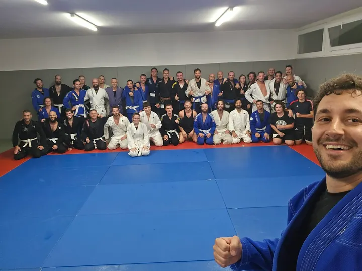 Connexion Jiu-Jitsu Brésilien et — jjb-studio à Jas de Bouffan, Aix-en-Provence — 2