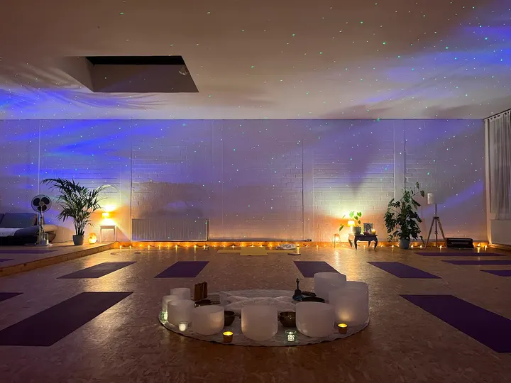 YOGA LOFT / The Yoga Institute Mannheim — Yoga in Schwetzingerstadt, Mannheim