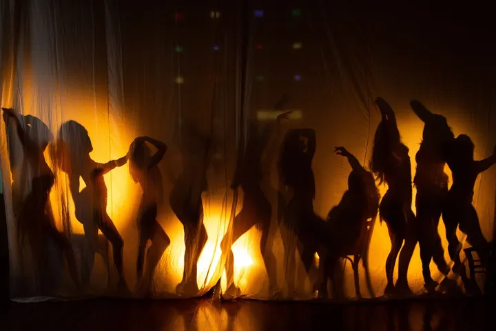 Scène d'Art et Danse — danse-studio à Avrainville — 5