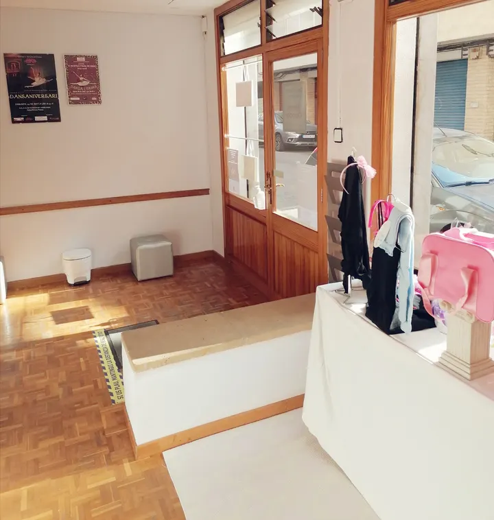 Centre d'Estudis de Dansa Helena Obrador — baile-studio en Son Espanyolet, Palma — 2