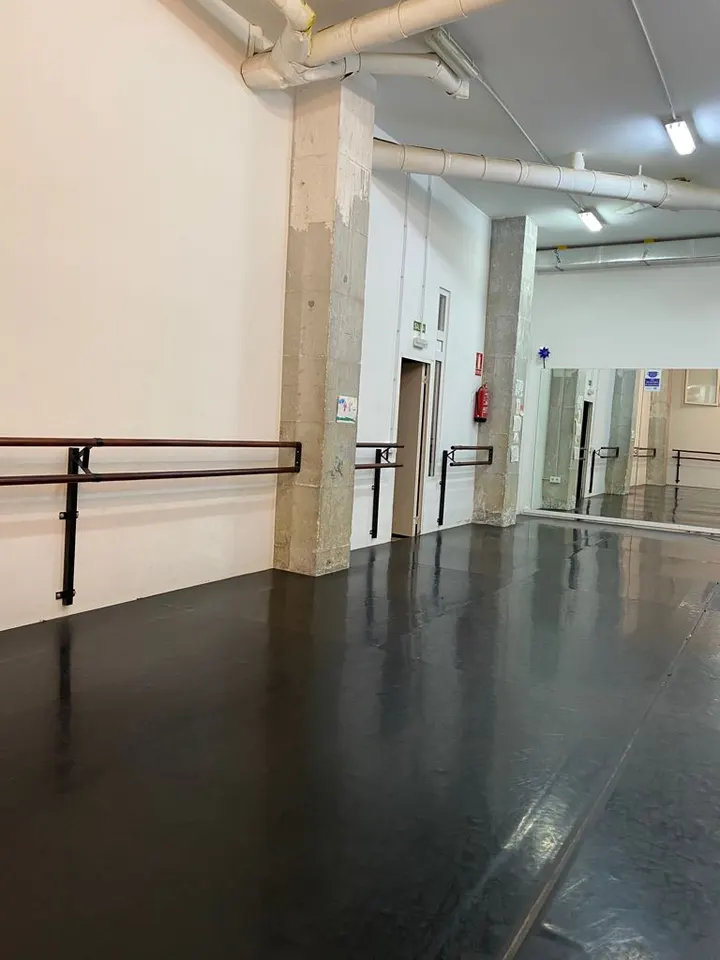 El Garaje de Pablo Fornell, Centro de Creación, Danza y Movimiento — baile-studio en Guillén Moreno, Cádiz — 2