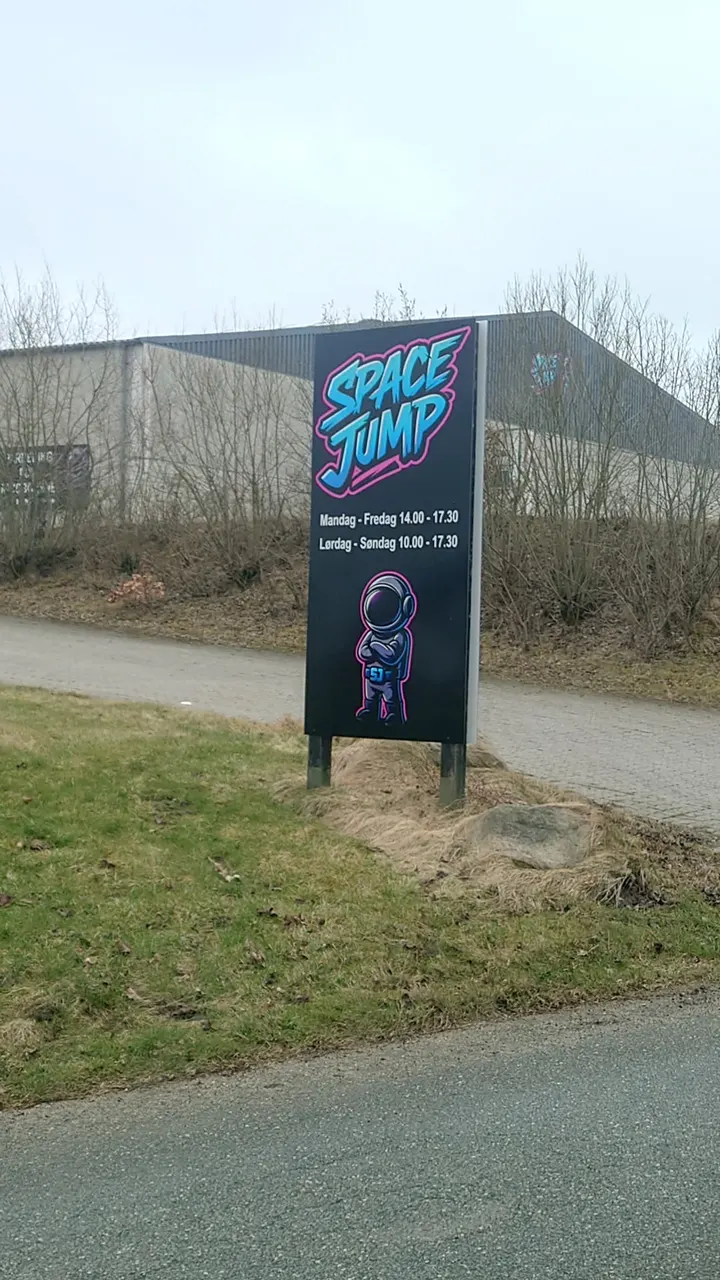 Spacejump — Træningsstudio i Søndermarken, Viborg