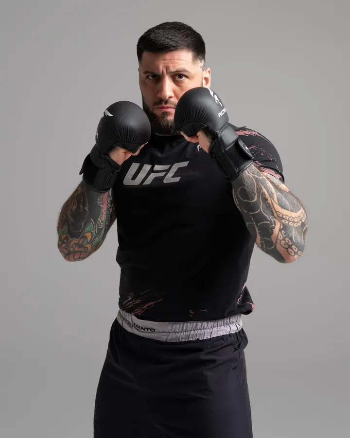 Artes Marciales Sabadell — martial arts-studio i els Merinals, Sabadell