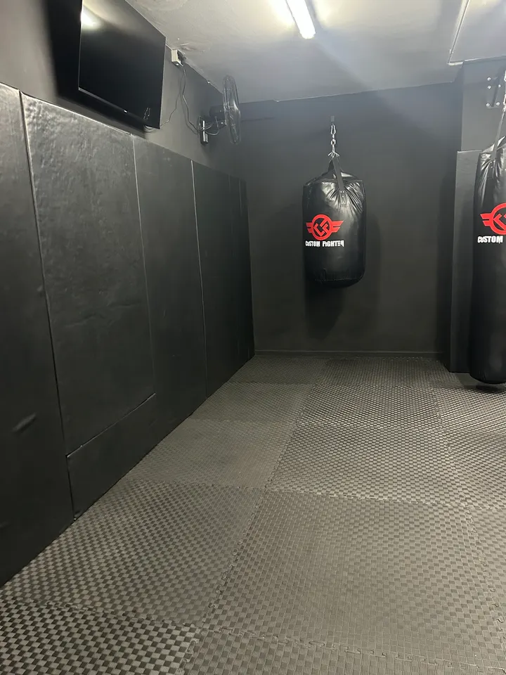AMK1 | Kickboxing Las Palmas — artes marciales-studio en La Isleta, Las Palmas de Gran Canaria — 3
