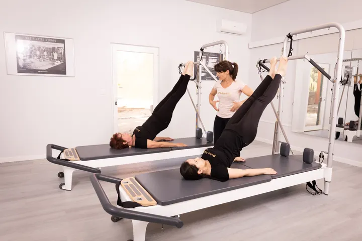 Pilates by Cecília Estúdio — Pilates reformer em Torre, Cascais