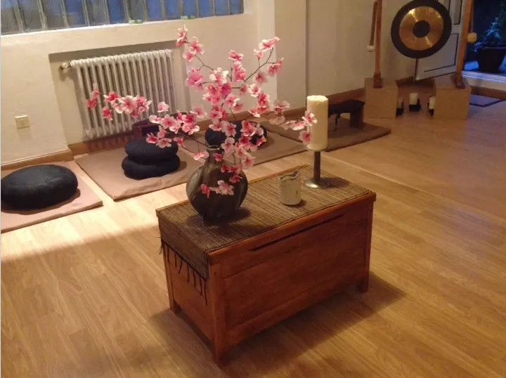 AsturZen — meditación-studio en El Centro, Gijón — 2
