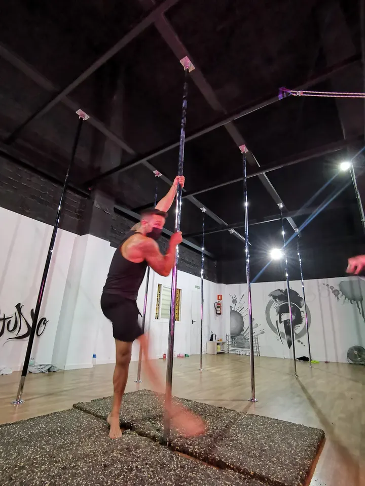 Spartan Studio Pole Dance Alicante — Estudio de fitness en Villafranquesa, Alicante