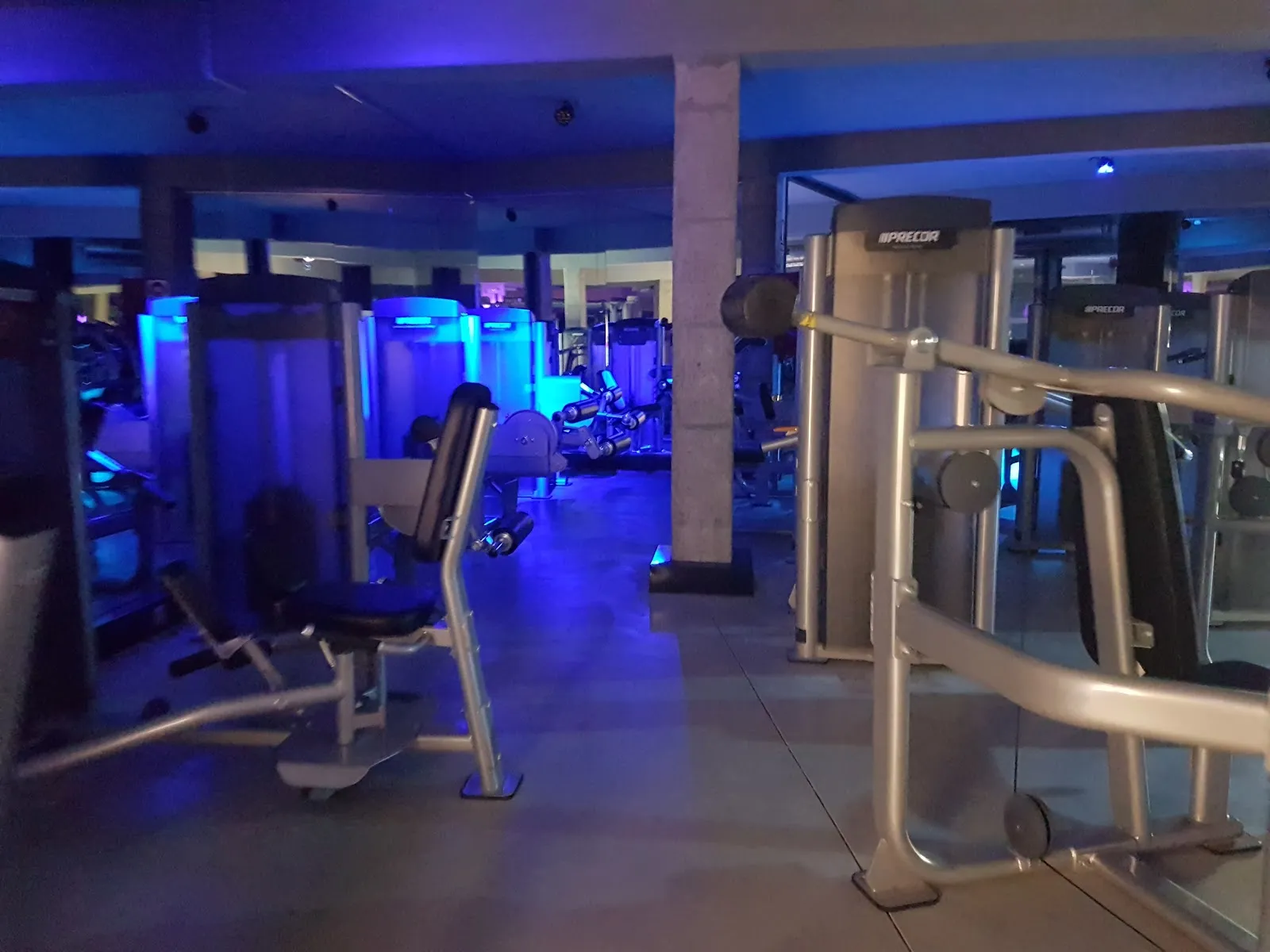 UFC GYM BADAJOZ — estudio de fitness-studio en Badajoz — 5