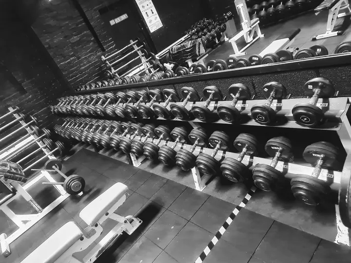 Sector 18 old school gym — fitness studio in City, Oldbury — 3
