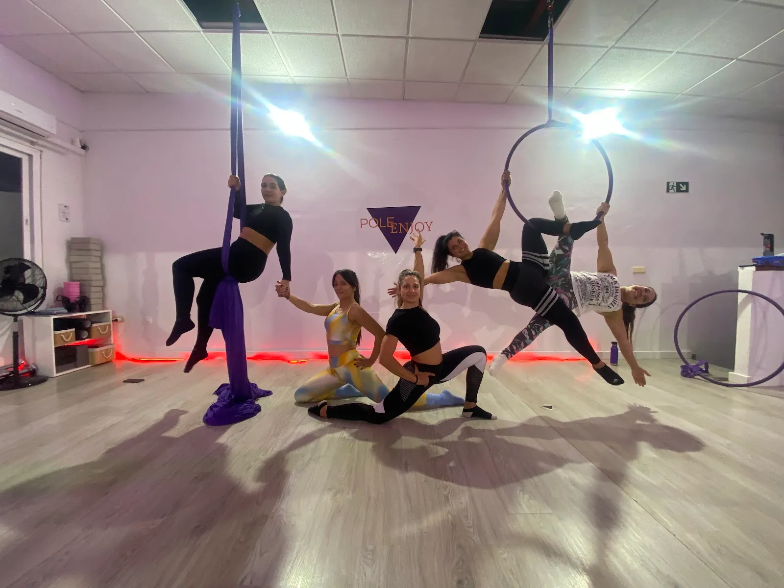 Pole Enjoy - Estudio de pole sport — pole fitness-studio en Las Lagunas de Mijas — 3