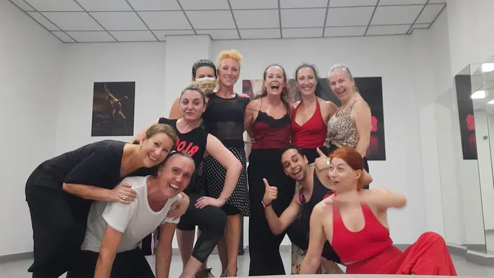 Escuela profesional de danza Nuria Truco — baile-studio en Varea, Logroño — 3