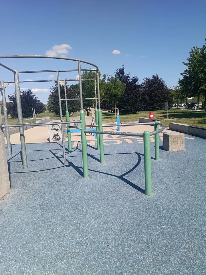 Fitness und Parkour Anlage — Calisthenics in Neugraben-Fischbek, Hamburg