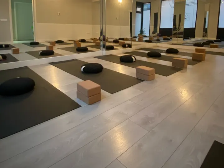 Anahata Academy — yoga-studio en Madrid — 5