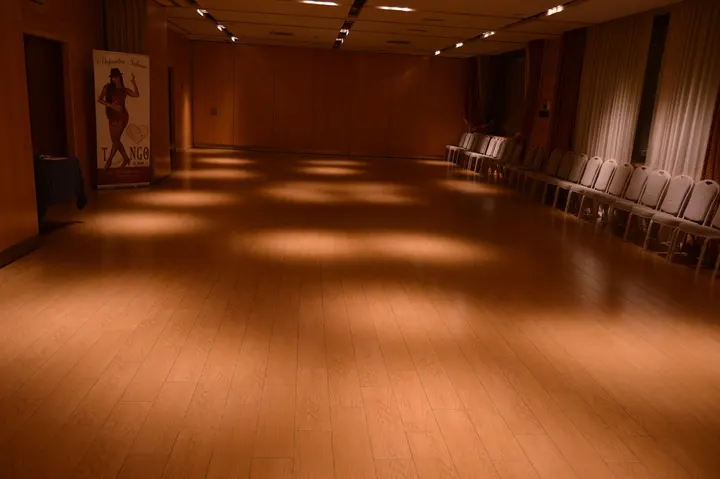 Alejandra Sabena Tango — baile-studio en Triana Casco Antiguo, Sevilla — 2
