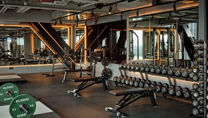 Dietrich Elenesch Sports Nutrition — PT-Studio in Kiel