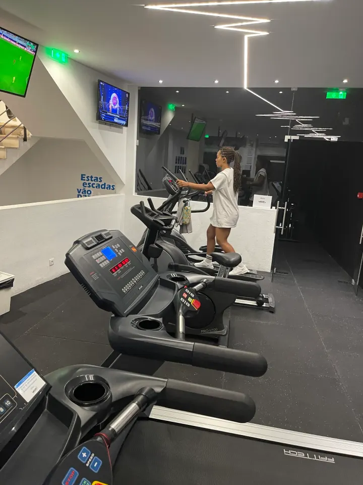 Moov Fitness Center — Ginásio em Loulé (São Clemente), Loulé