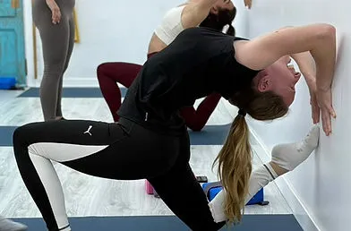 Your Space - Aero Yoga — aerial-studio en Sant Martí, Barcelona — 2