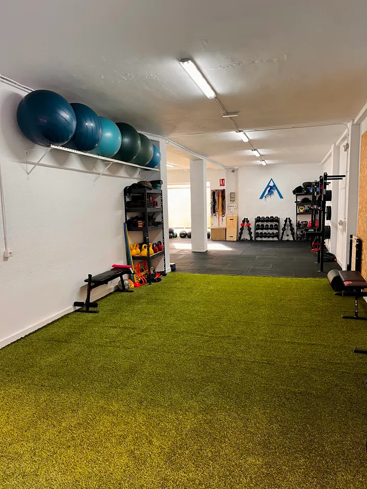 ACLE Centro de Entrenamiento — entrenamiento personal-studio en El Zapillo, Almería — 2