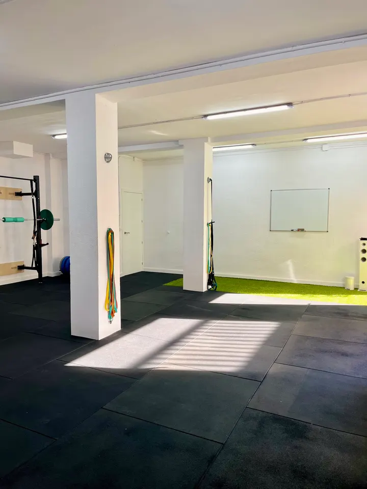 ACLE Centro de Entrenamiento — entrenamiento personal-studio en Almería — 3
