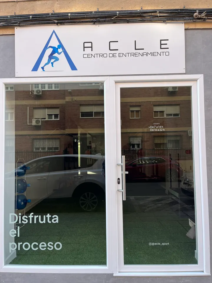 ACLE Centro de Entrenamiento — entrenamiento personal-studio en Almería — 4