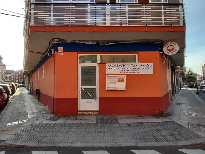 Asociación Nam Yoga Kundalini León — Yoga en San Lorenzo - La Palomera - San Mamés, León