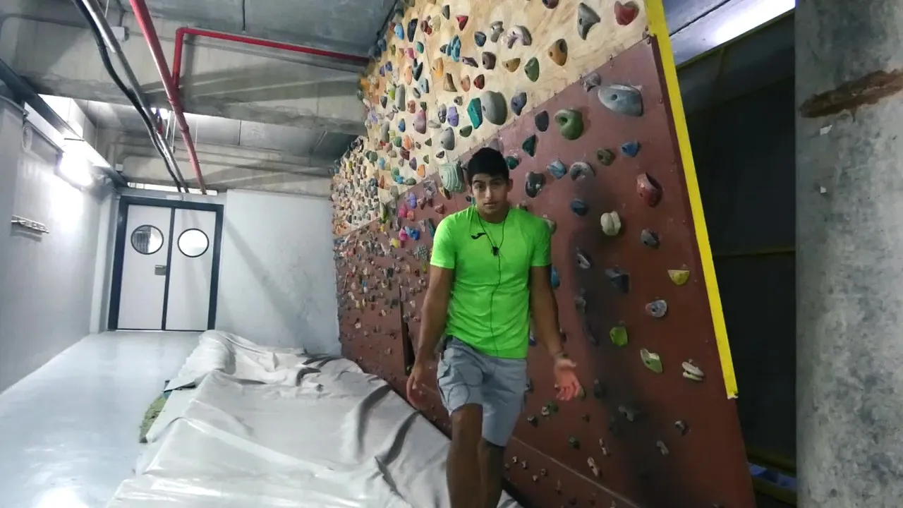 Climbing gym — escalada-studio en Castellón de la Plana — 2
